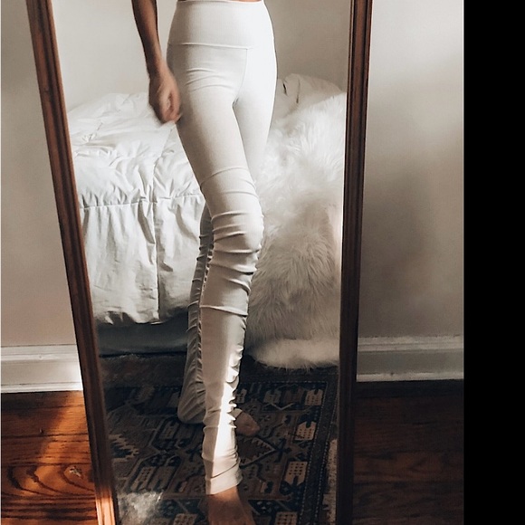 Alo Yoga Alosoft high waist Goddess leggings - Picture 11 of 11